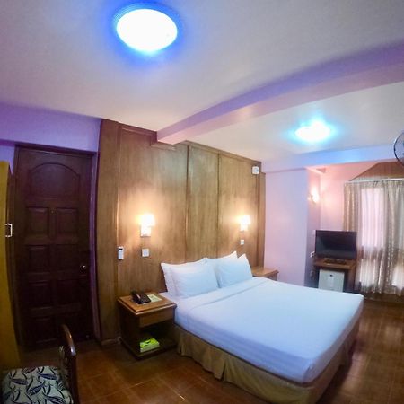 Royal City Hotel Мандалай Екстер'єр фото
